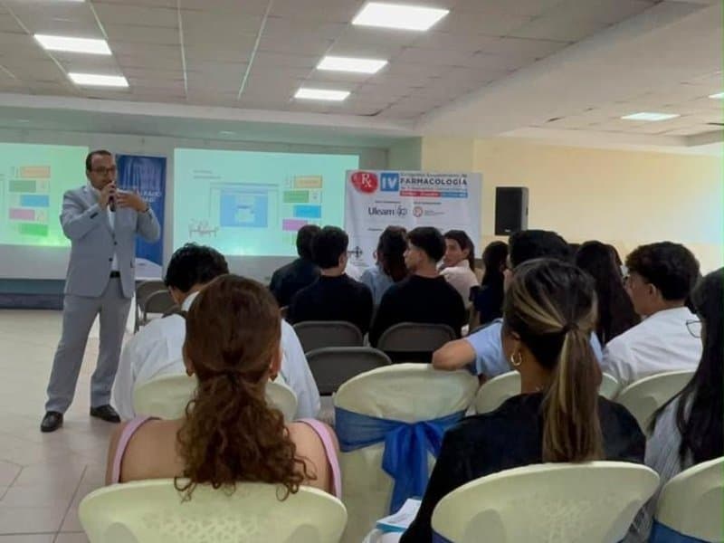 Compartiendo con futuros profesionales las claves para garantizar inocuidad y calidad